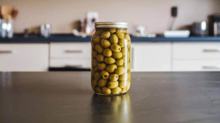 brined olives in a jar, how to desalt olives