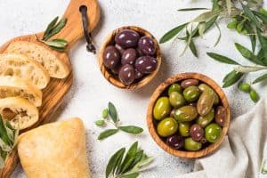 Read more about the article 5 Incredible Ways To Incorporate Olives In Your Everyday Diet